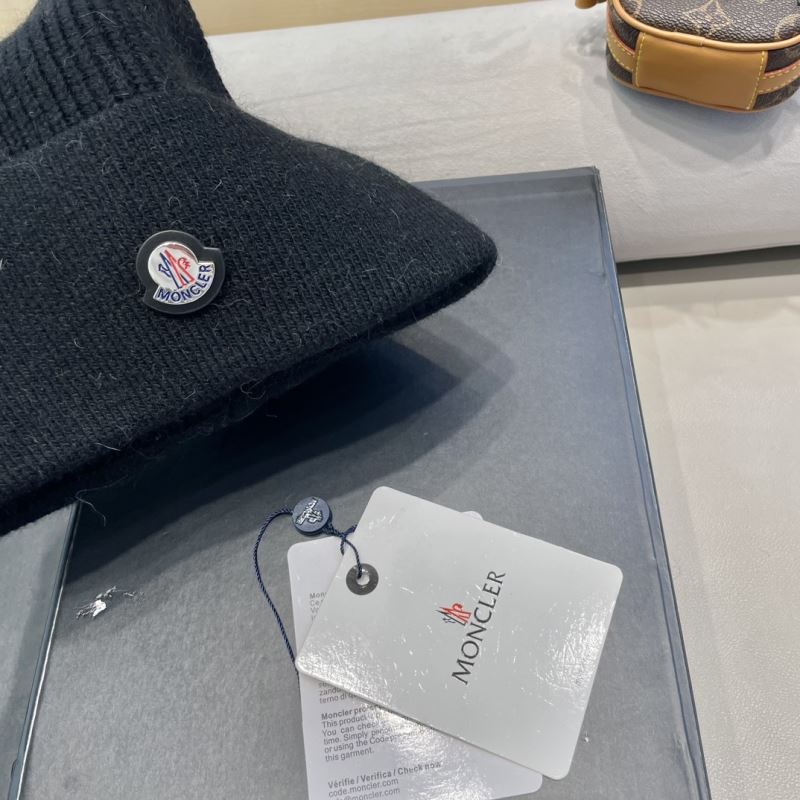 Moncler Caps